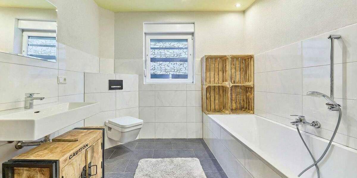 Einfamilienhaus Zweibrücken - 5 Zimmer, 182 m&sup2;, 399.000&euro; | Angebot:25737852