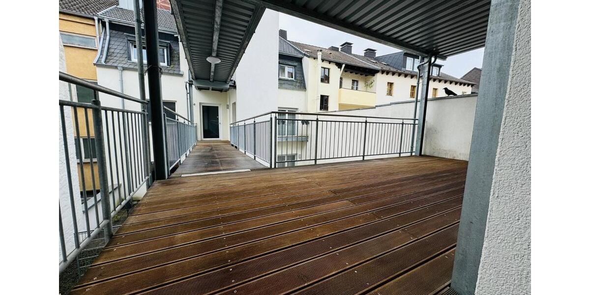 Loft - Studio - Atelier Saarbrücken - 2 Zimmer, 120 m&sup2;, 1.260&euro; | Angebot:25519141