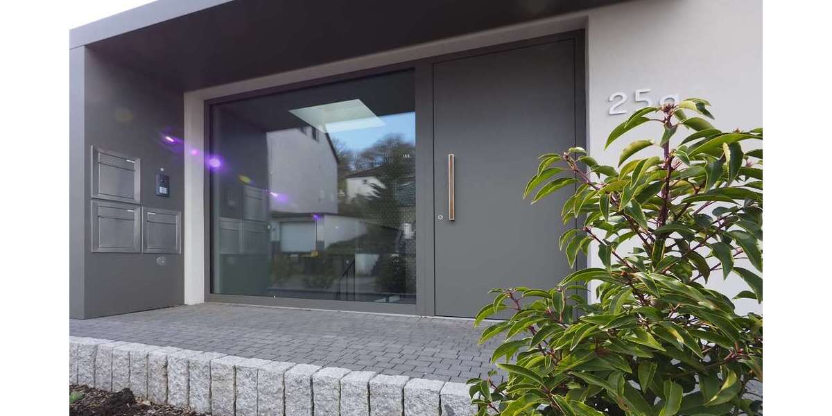 Etagenwohnung Saarbrücken Brebach-Fechingen - 3 Zimmer, 115 m&sup2;, 569.000&euro; | Angebot:26131474