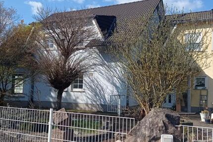 Haus Landstuhl - 5 Zimmer, 240 m&sup2;, 2.130&euro; | Angebot:26025470