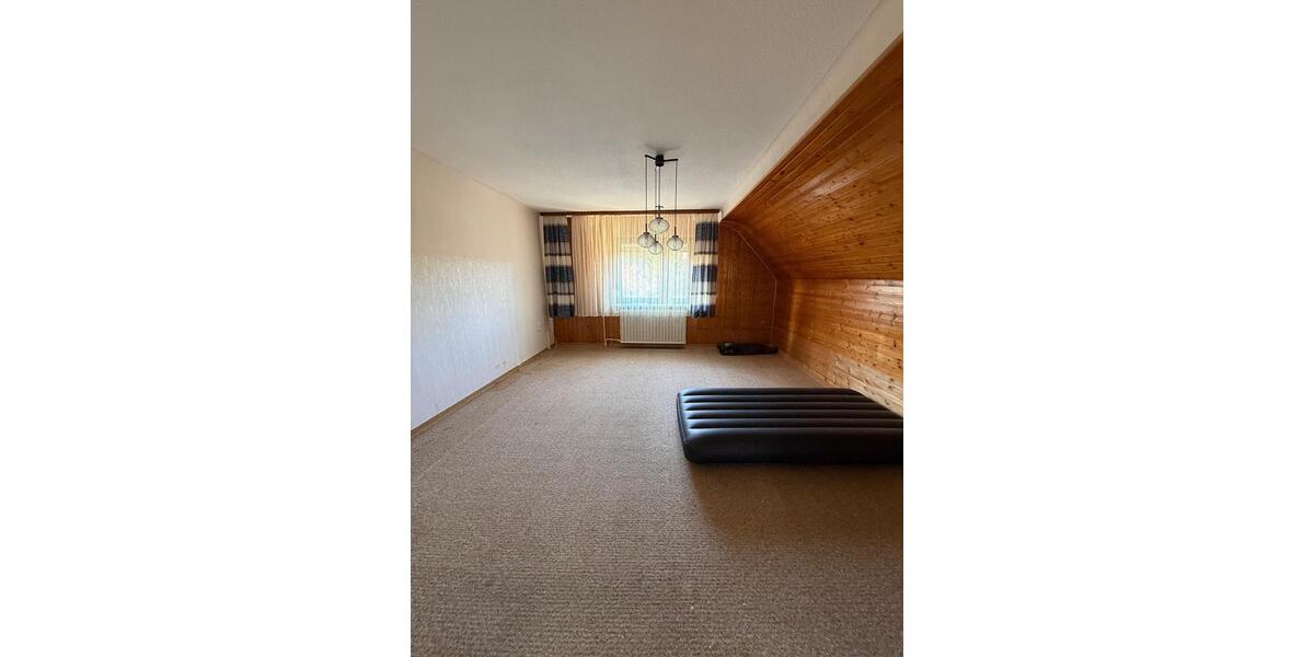 Etagenwohnung Schiffweiler - 2 Zimmer, 80 m&sup2;, 720&euro; | Angebot:25979101