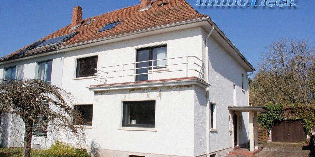 Doppelhaushälfte Bexbach - 9 Zimmer, 213 m&sup2;, 278.000&euro; | Angebot:25664167