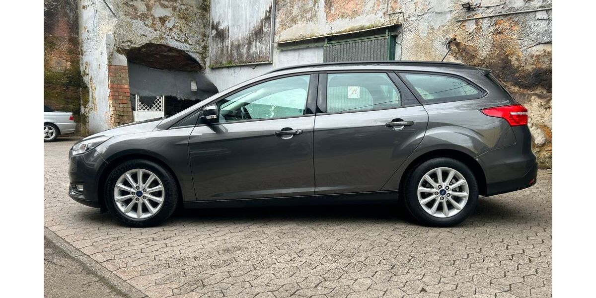 Ford Focus 199.000 km 3.900 &euro; Saarbrücken 66117