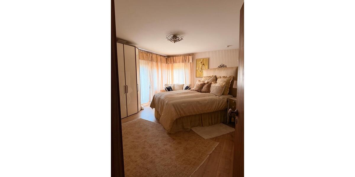 Einfamilienhaus Zweibrücken - 6 Zimmer, 263 m&sup2;, 420.000&euro; | Angebot:25998831