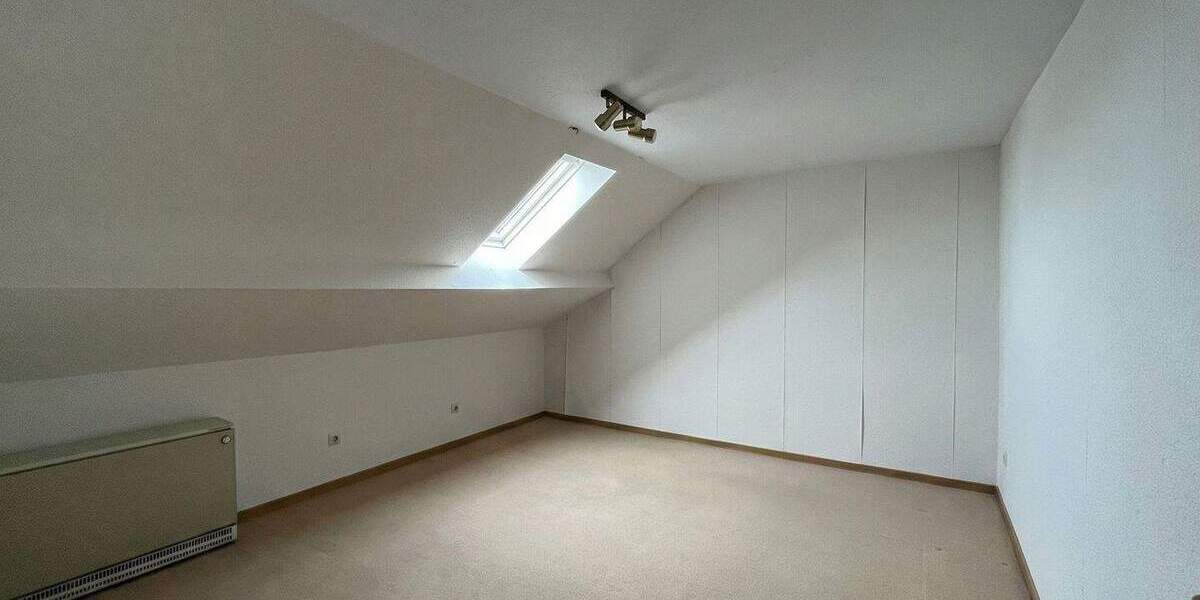 Einfamilienhaus Vinningen - 8 Zimmer, 155 m&sup2;, 195.000&euro; | Angebot:25691426