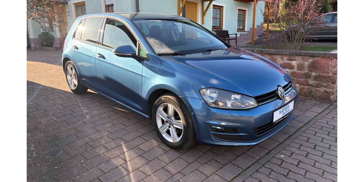 VW Golf 92.897 km 9.690 &euro; Wahnwegen 66909