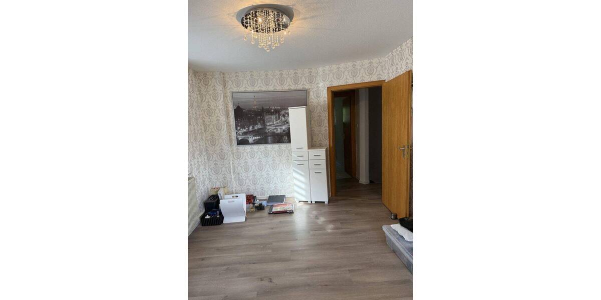 Einfamilienhaus Saarbrücken Dudweiler - 7 Zimmer, 140 m&sup2;, 199.000&euro; | Angebot:26840946