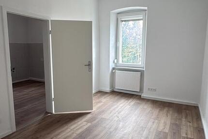 Wohnung Neunkirchen Heinitz - 3 Zimmer, 90 m&sup2;, 750&euro; | Angebot:26252857