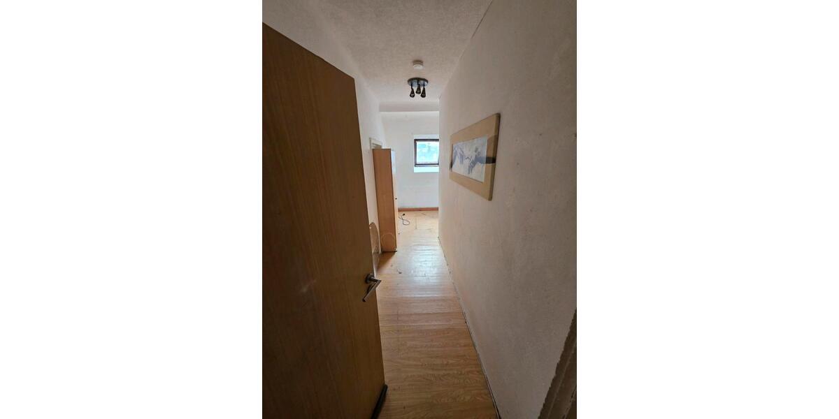 Etagenwohnung Merchweiler - 5 Zimmer, 84 m&sup2;, 660&euro; | Angebot:25941086