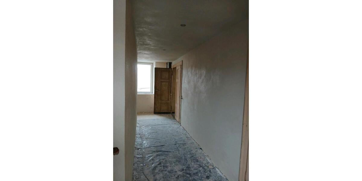 Etagenwohnung Sankt Wendel - 7 Zimmer, 180 m&sup2;, 1.000&euro; | Angebot:25056980