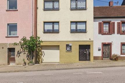 Haus Quierschied / Fischbach Fischbach - 6 Zimmer, 90 m&sup2;, 160.000&euro; | Angebot:26903086