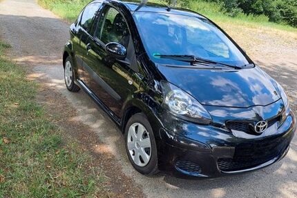 Toyota Aygo (X) 129.000 km 3.300 &euro; Bottenbach 66505