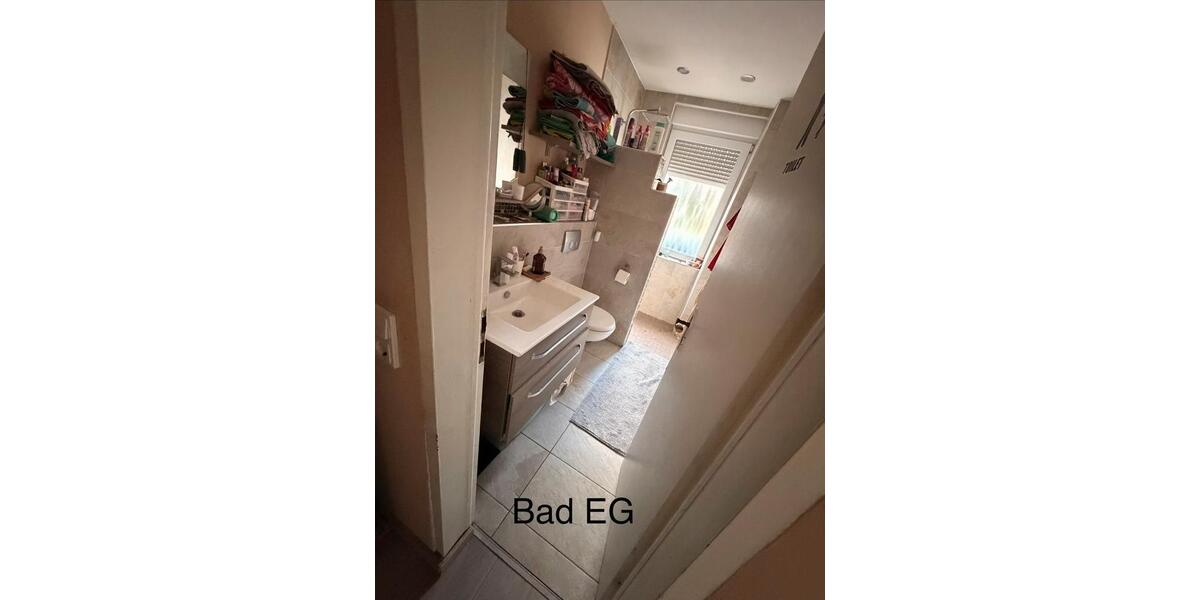 Einfamilienhaus Schiffweiler - 6 Zimmer, 110 m&sup2;, 220.000&euro; | Angebot:25230922