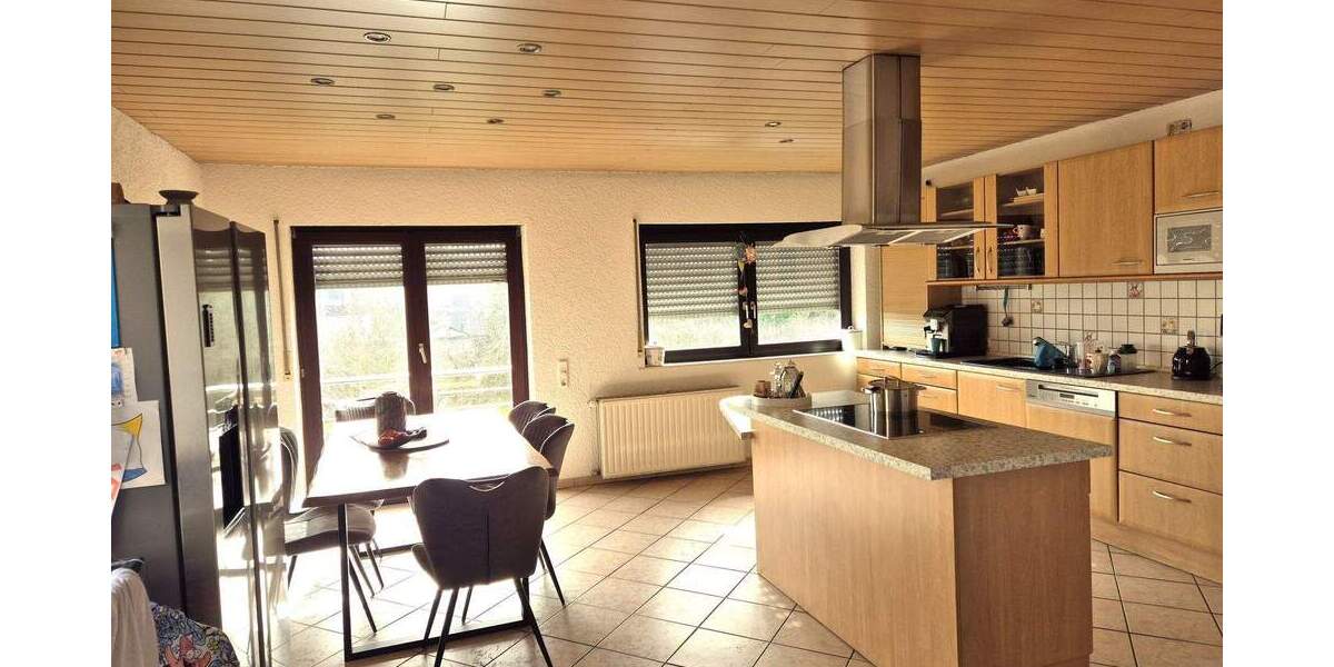 Mehrfamilienhaus, Wohnhaus Hüttigweiler Hüttigweiler - 6 Zimmer, 205 m&sup2;, 248.000&euro; | Angebot:25730740