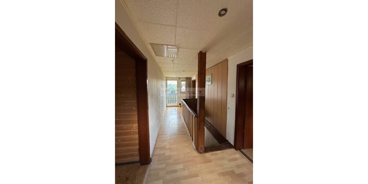 Einfamilienhaus Albessen - 5 Zimmer, 129 m&sup2;, 103.000&euro; | Angebot:25666426