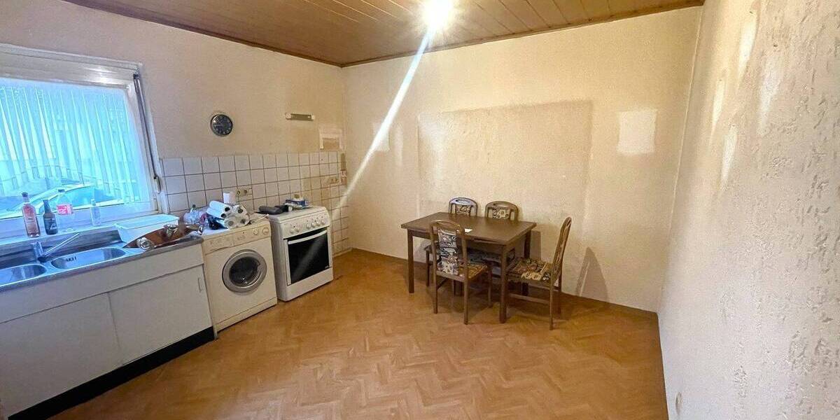 Einfamilienhaus Saarbrücken / Brebach Brebach-Fechingen - 3 Zimmer, 72 m&sup2;, 130.000&euro; | Angebot:25674609