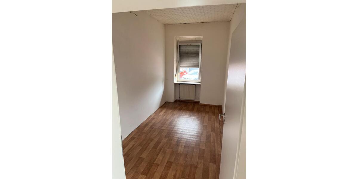 Etagenwohnung Saarbrücken - 1 Zimmer, 35 m&sup2;, 381&euro; | Angebot:25972115