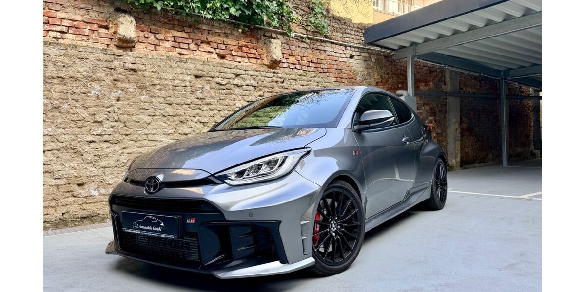 Toyota Yaris 8.500 km 43.900 &euro; Saarbrücken 66111