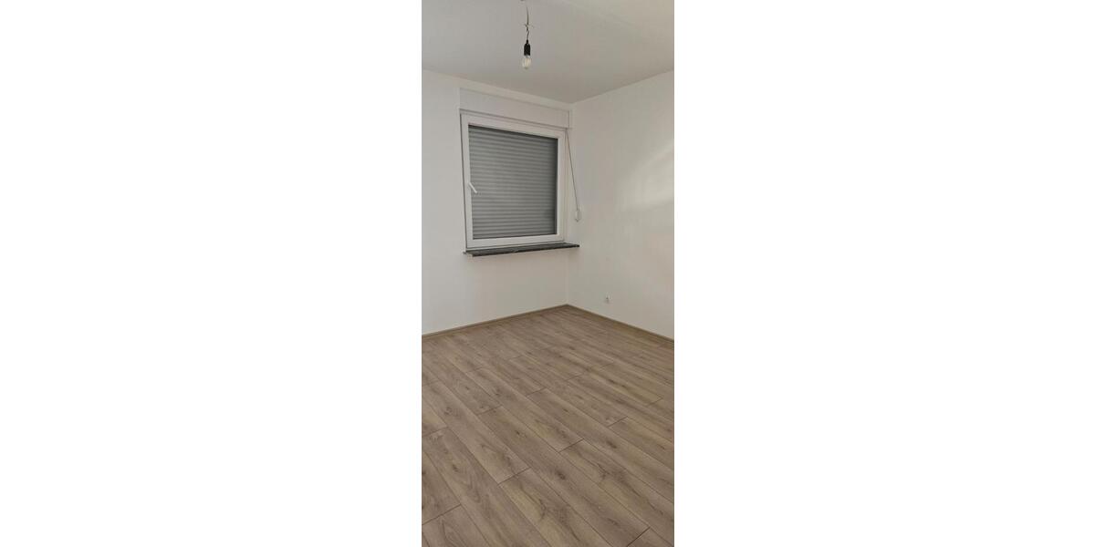 Etagenwohnung Pirmasens - 3 Zimmer, 95 m&sup2;, 950&euro; | Angebot:25724583