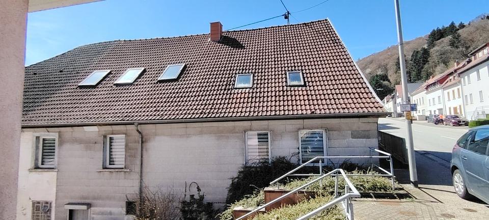 Doppelhaushälfte Tholey - 6 Zimmer, 130 m&sup2;, 58.000&euro; | Angebot:26068266
