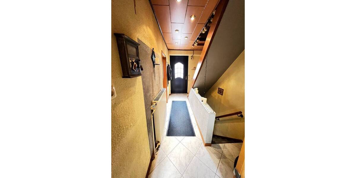 Einfamilienhaus Quierschied - 6 Zimmer, 130 m&sup2;, 165.000&euro; | Angebot:26609029