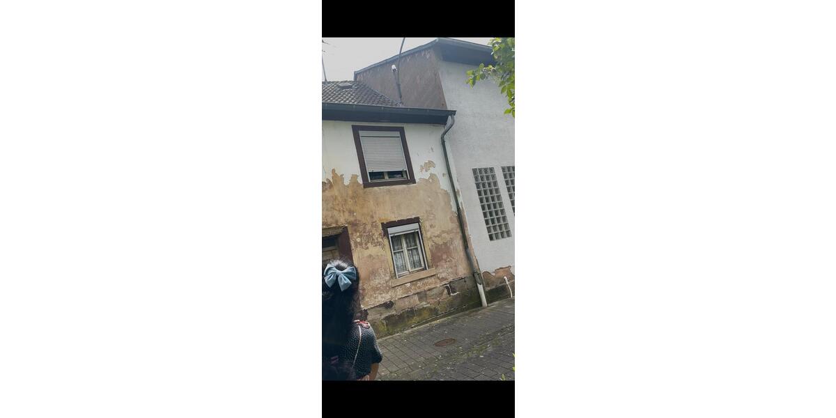 Reihenhaus Rammelsbach - 9 Zimmer, 190 m&sup2;, 15.000&euro; | Angebot:26897958