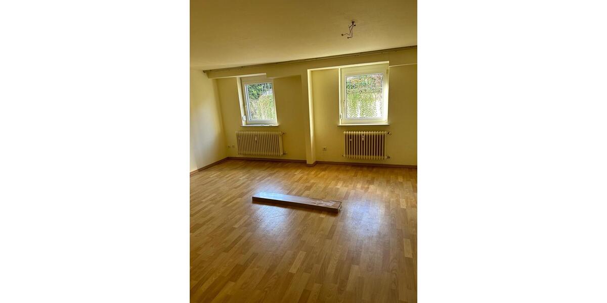 Etagenwohnung Homburg - 2 Zimmer, 70 m&sup2;, 500&euro; | Angebot:25224734