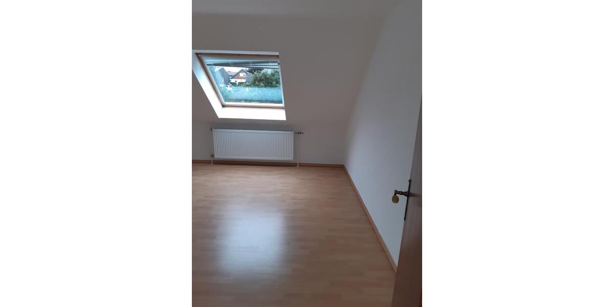 Dachgeschoßwohnung Lemberg - 1 Zimmer, 62 m&sup2;, 380&euro; | Angebot:25722634