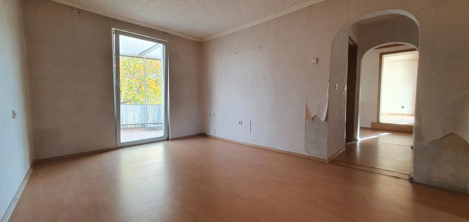 Einfamilienhaus Queidersbach - 7 Zimmer, 184 m&sup2;, 185.000&euro; | Angebot:26048223