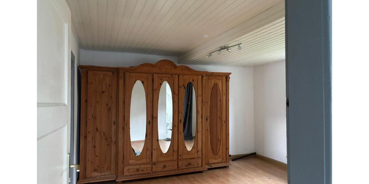 Doppelhaushälfte Saarbrücken Dudweiler - 4 Zimmer, 96 m&sup2;, 185.000&euro; | Angebot:26918970
