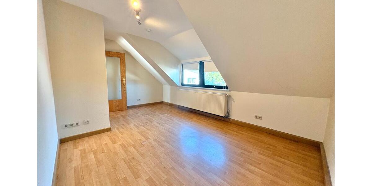 Etagenwohnung Homburg - 3 Zimmer, 70 m&sup2;, 650&euro; | Angebot:26544884