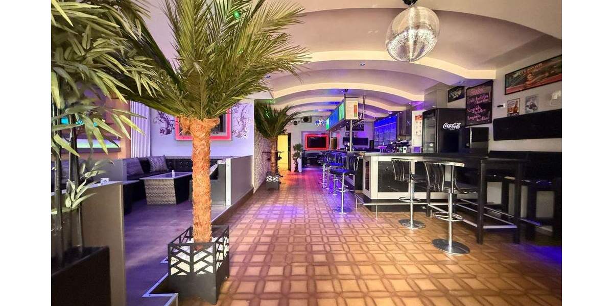 Voll ausgestattete Gastrofläche in Neunkirchen - Bar, Bistro oder Restaurant - sofort startklar - Gewerbeobjekt Neunkirchen Innenstadt | Angebot:24044007