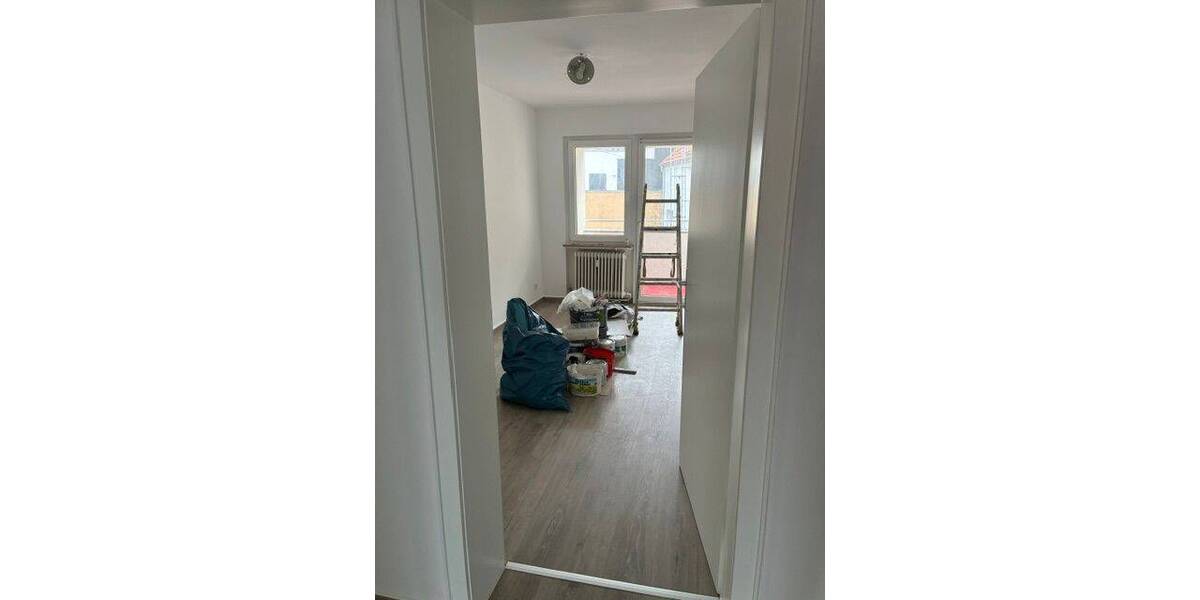 Etagenwohnung Saarbrücken St Johann - 3 Zimmer, 80 m&sup2;, 720&euro; | Angebot:26867010