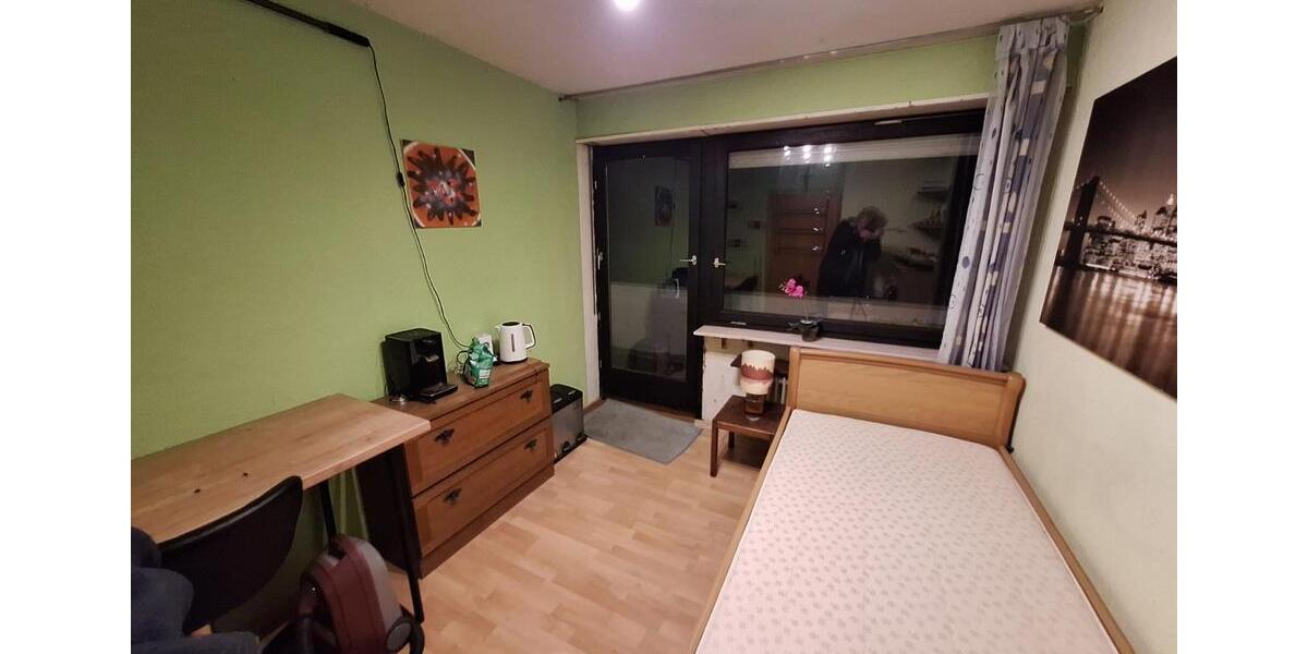 Etagenwohnung Saarbrücken Dudweiler - 13 Zimmer, 193 m&sup2;, 260&euro; | Angebot:25355866