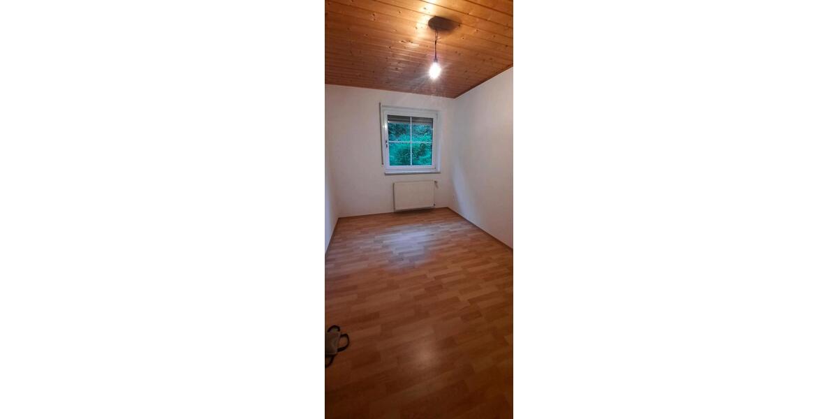 Etagenwohnung Hermersberg - 10 Zimmer, 102 m&sup2;, 199.000&euro; | Angebot:24469860
