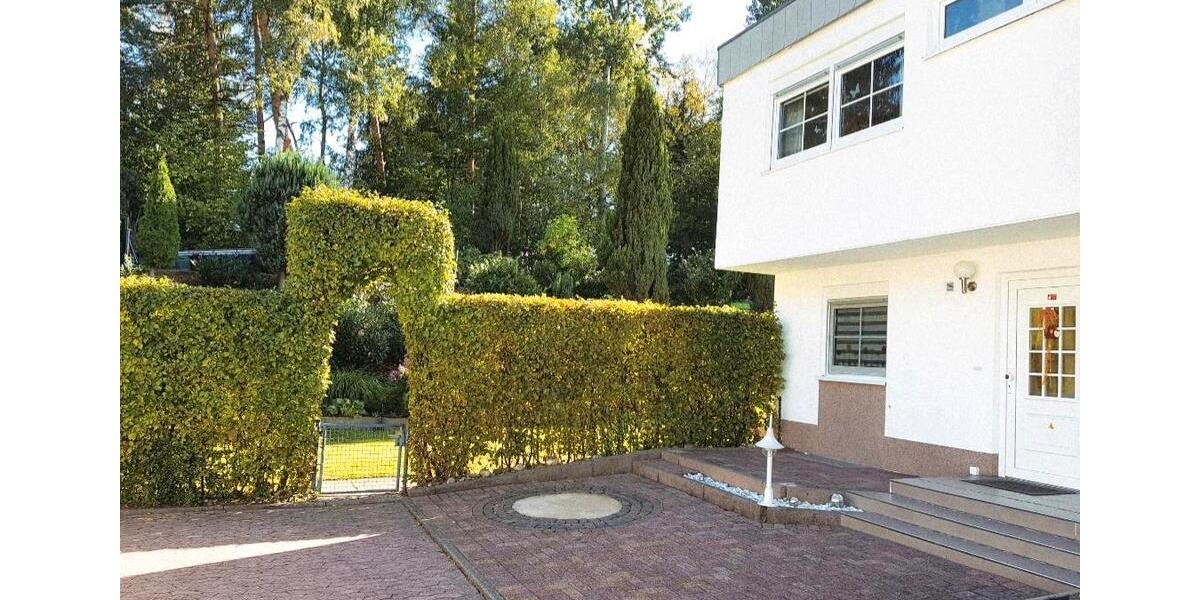 Reihenhaus Homburg - 4 Zimmer, 107 m&sup2;, 349.000&euro; | Angebot:25220566