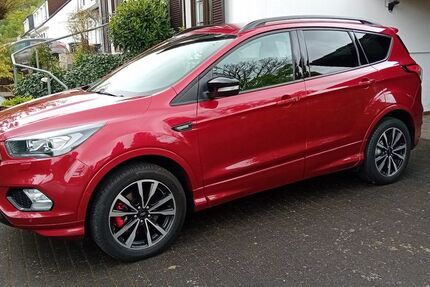 Ford Kuga 42.800 km 16.100 &euro; Kirkel 66459