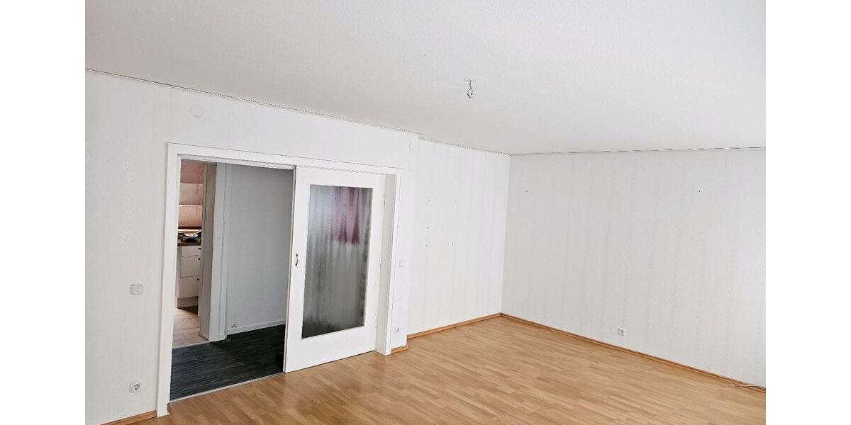 Erdgeschoßwohnung Sulzbach (Saar) - 3 Zimmer, 80 m&sup2;, 700&euro; | Angebot:26007921