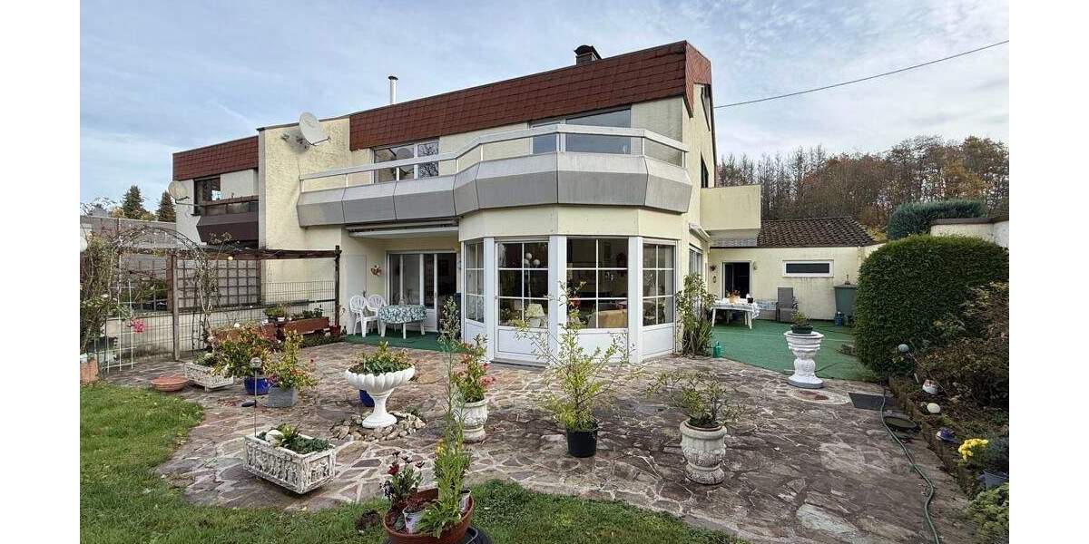 Doppelhaushälfte Saarbrücken-Dudweiler Dudweiler - 8 Zimmer, 196 m&sup2;, 449.000&euro; | Angebot:25695568