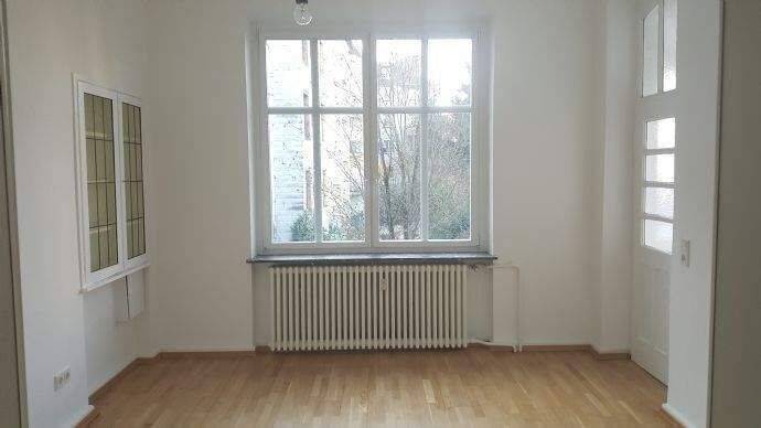 Etagenwohnung Saarbrücken Alt-Saarbrücken - 5 Zimmer, 156 m&sup2;, 1.300&euro; | Angebot:26908571