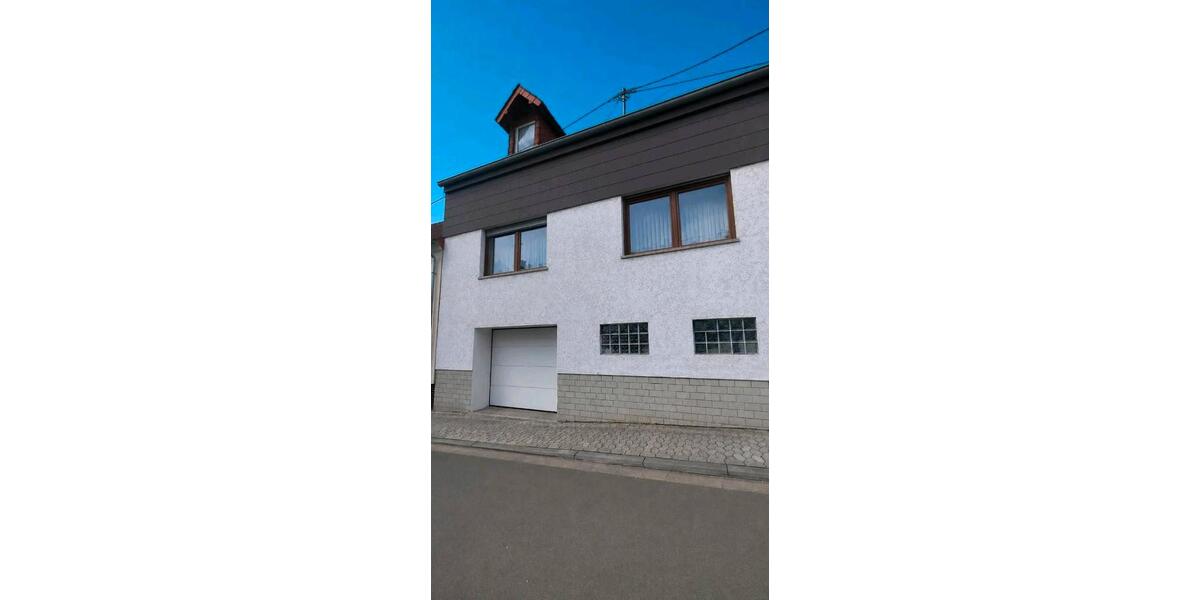 Doppelhaushälfte Saarbrücken Dudweiler - 6 Zimmer, 128 m&sup2;, 95.000&euro; | Angebot:26739300