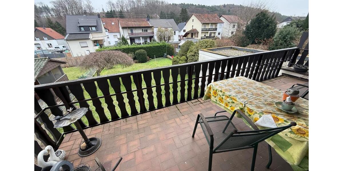 Einfamilienhaus Kirkel - 11 Zimmer, 270 m&sup2;, 445.000&euro; | Angebot:24814296