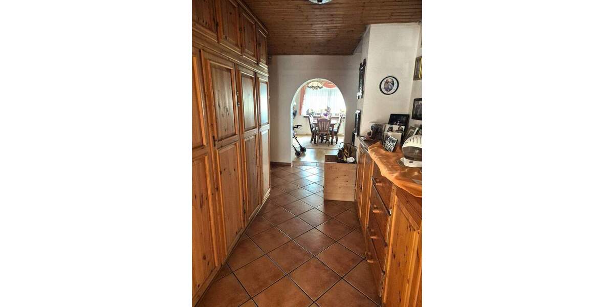 Mehrfamilienhaus, Wohnhaus Hüttigweiler Hüttigweiler - 6 Zimmer, 205 m&sup2;, 248.000&euro; | Angebot:25730740