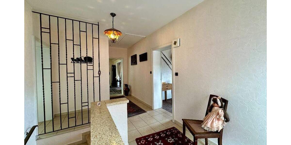 Einfamilienhaus Waldfischbach - 5 Zimmer, 151 m&sup2;, 215.000&euro; | Angebot:25777592