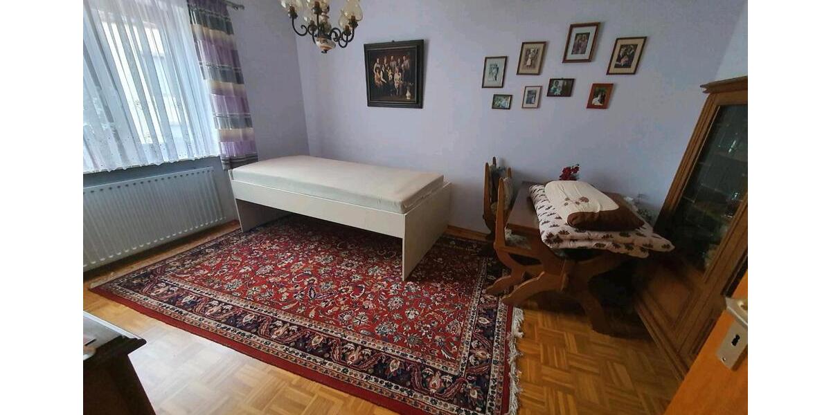 Etagenwohnung Kusel - 3 Zimmer, 84 m&sup2;, 670&euro; | Angebot:25420826