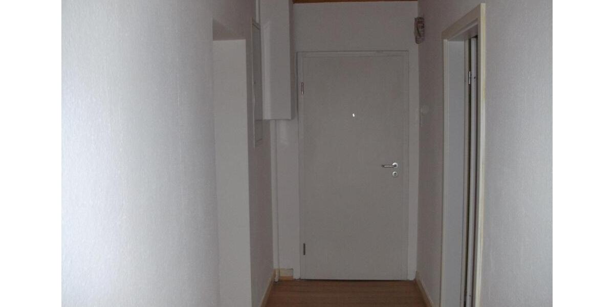 Etagenwohnung Saarbrücken - 3 Zimmer, 72 m&sup2;, 600&euro; | Angebot:25990166