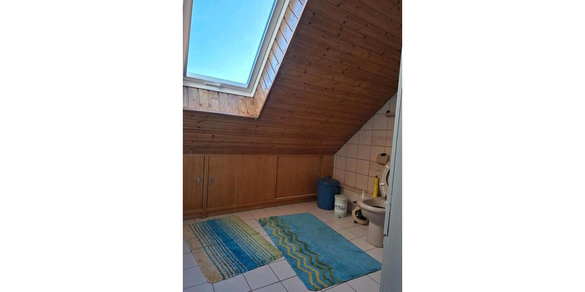 Dachgeschoßwohnung Heusweiler - 3 Zimmer, 70 m&sup2;, 670&euro; | Angebot:24310574