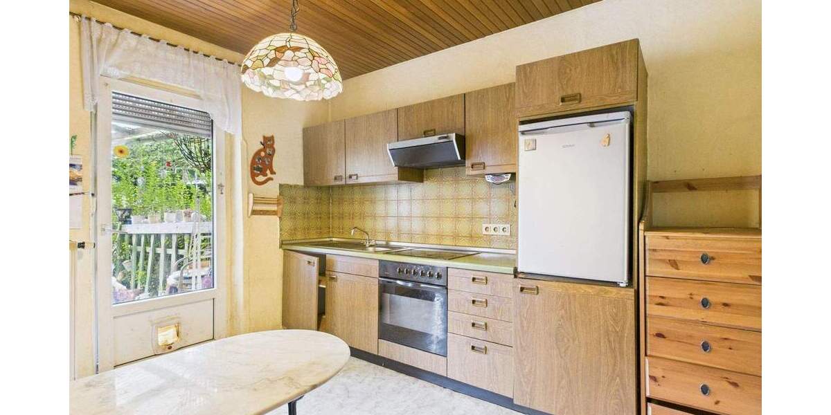 Mehrfamilienhaus, Wohnhaus Saarbrücken Dudweiler - 4 Zimmer, 90 m&sup2;, 99.000&euro; | Angebot:25779557