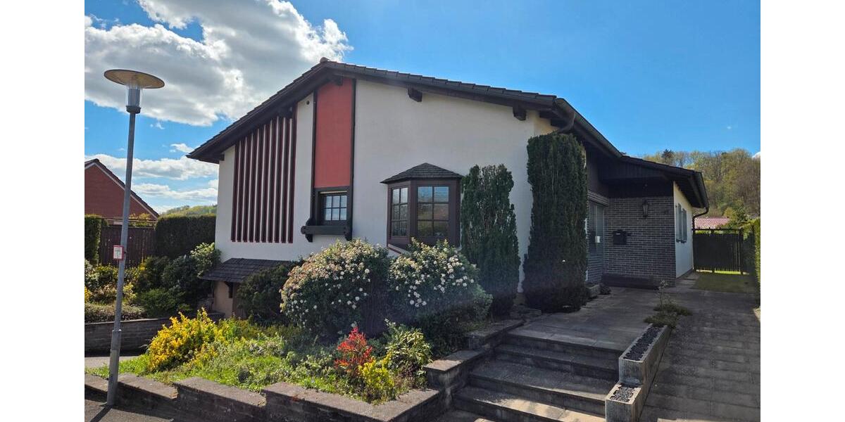 Einfamilienhaus Blieskastel - 5 Zimmer, 136 m&sup2;, 419.000&euro; | Angebot:26381556