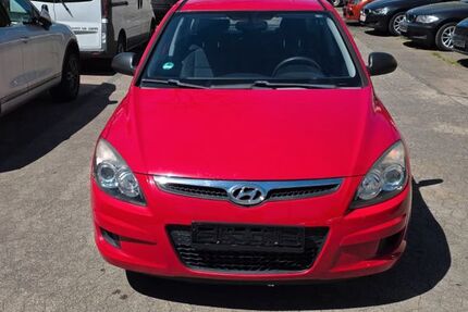 Hyundai i30 172.000 km 2.500 &euro; Saarbrücken 66115